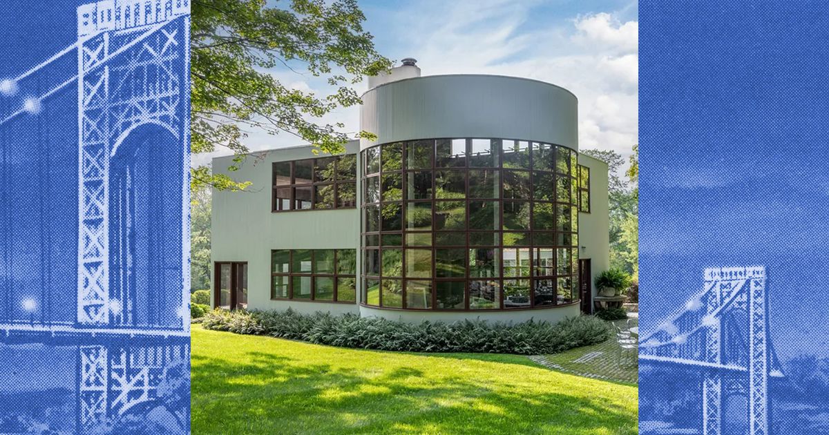 A Charles Gwathmey With Waterfall Views in Kent
