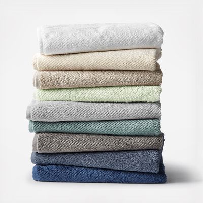 https://pyxis.nymag.com/v1/imgs/ded/2ba/74678a21f3ccad2413d657b392c840ee96-02-towels.rsquare.w400.jpg