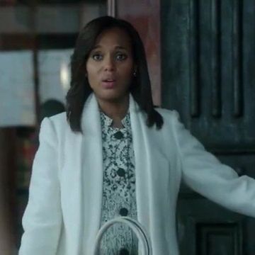 Prints and a white coat! Peak Olivia-ness.