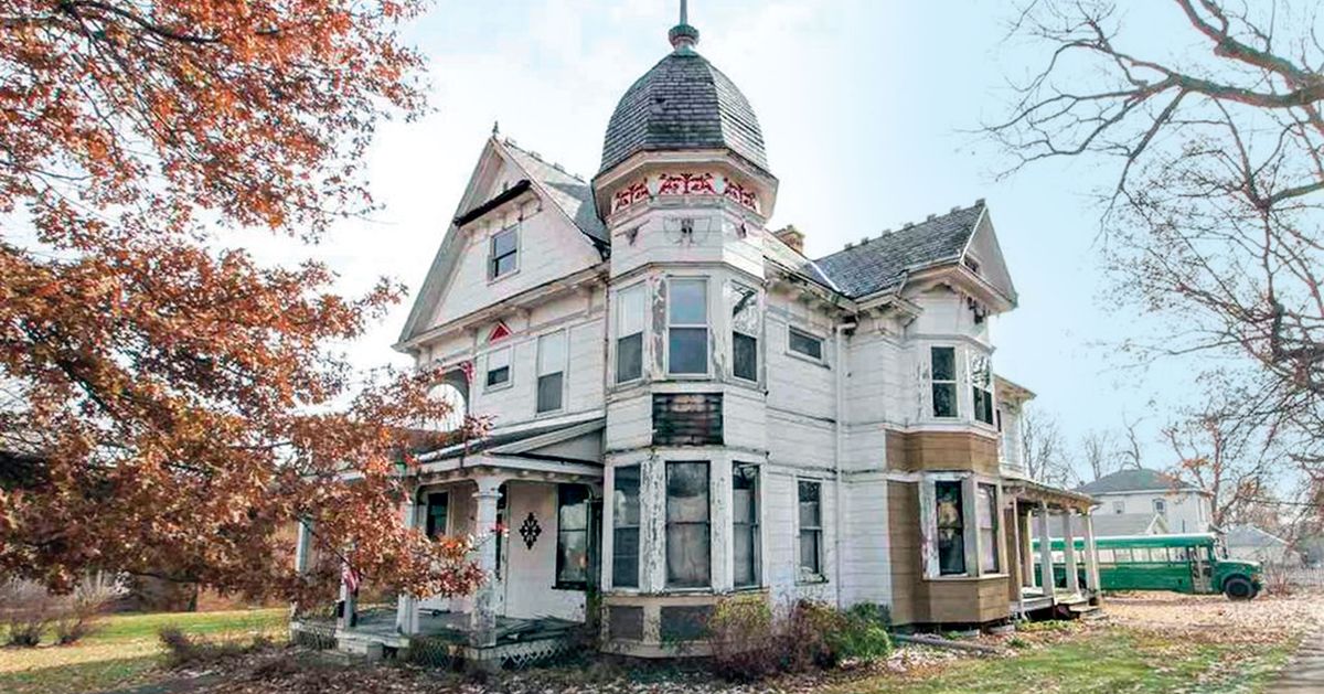 What It’s Like to Buy and Renovate a Cheap Old House