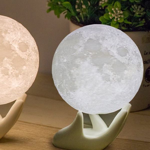 Moon Lamp 3D-Printed
