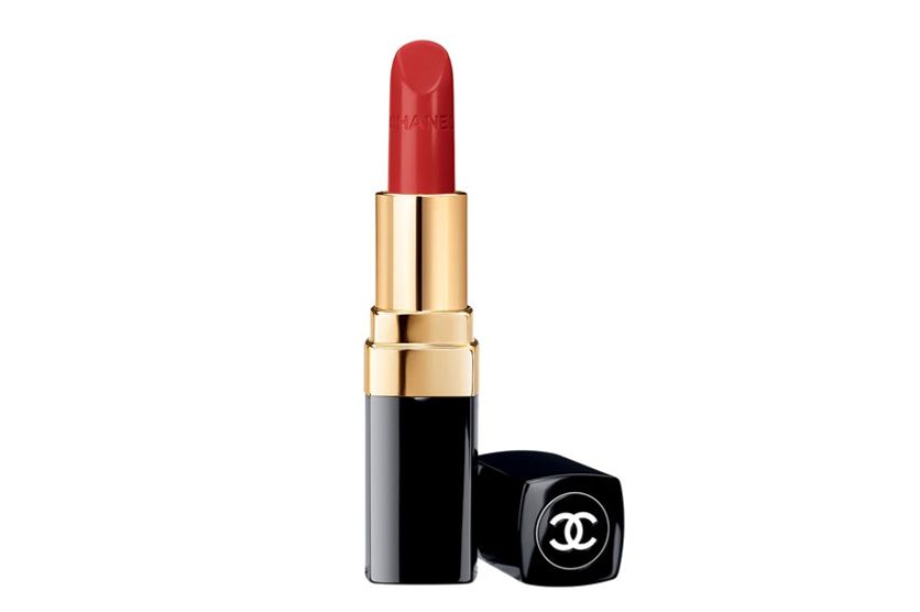 chanel daring red lipstick