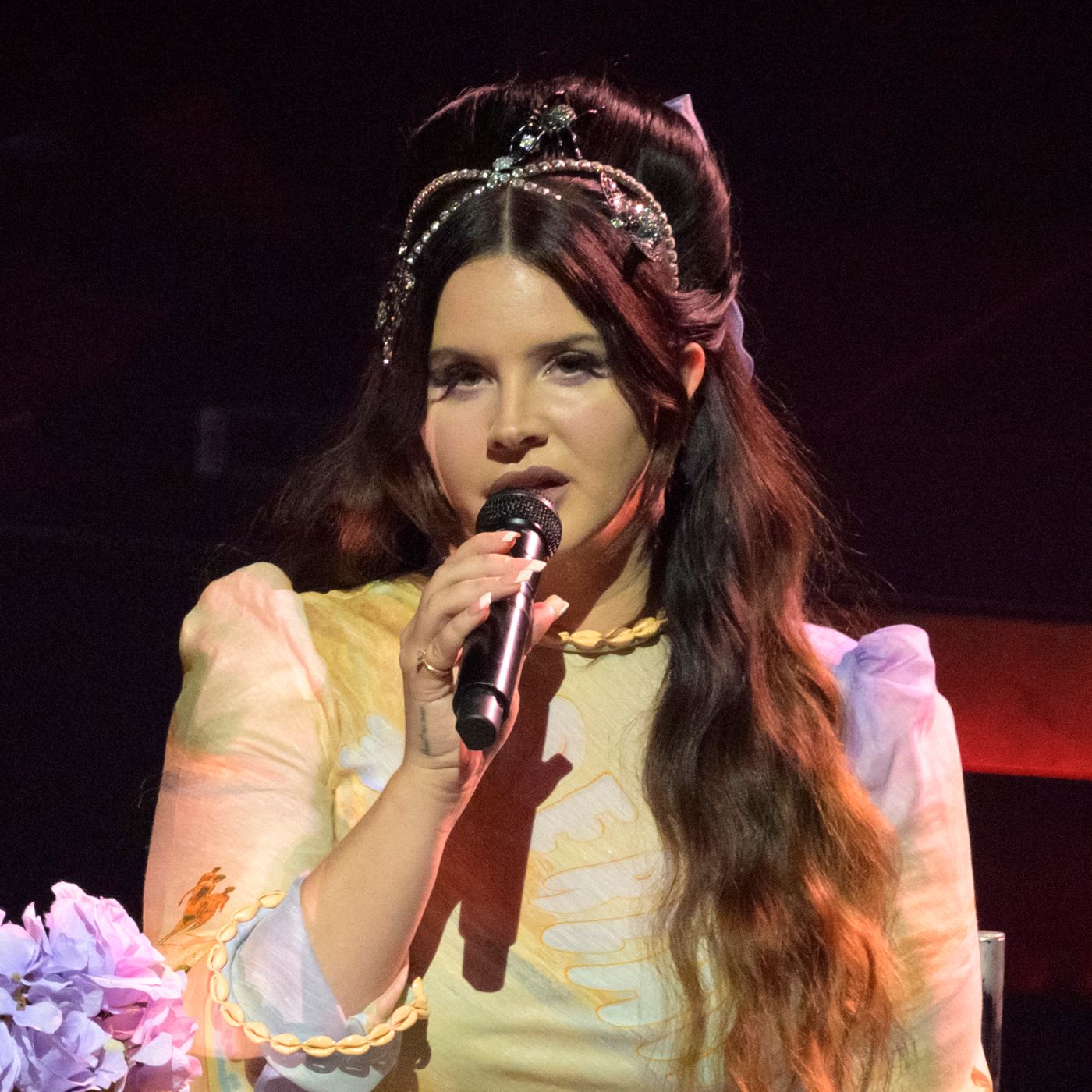 15 Heartbreaking Lana Del Rey Lyrics About The One Who Got Away