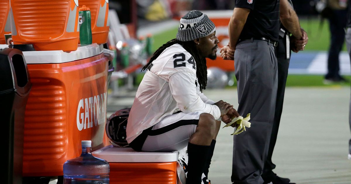 Oakland Raiders: Marshawn Lynch's clothing line sends strong message