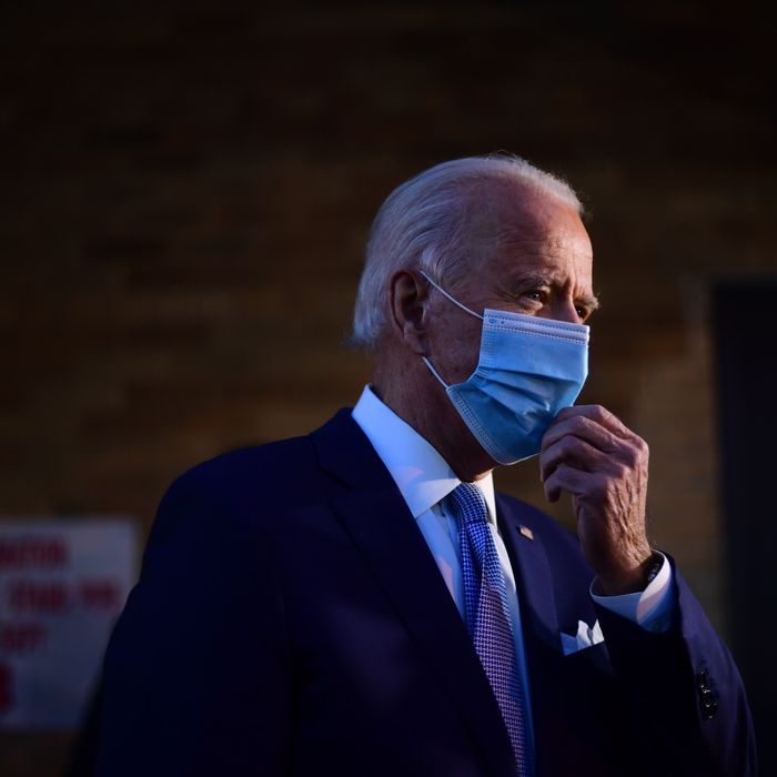 Joe Biden Has Hairline Fractures in His Right Foot - New York Magazine