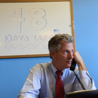 Scott Brown works the phone banks at the New Hampshire GOP Salem headquarters September 17, 2014 in Salem, New Hampshire. Brown is the Republican U.S. Senate nominee who will take on incumbent Democrat Jeanne Shaheen in the general election in November.