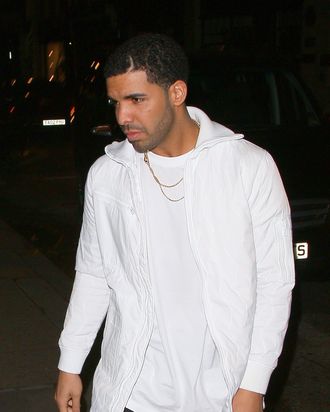 LONDON, UNITED KINGDOM - MARCH 25: Drake arriving at Tramps night club on March 25, 2014 in London, England. (Photo by Mark Robert Milan/FilmMagic)