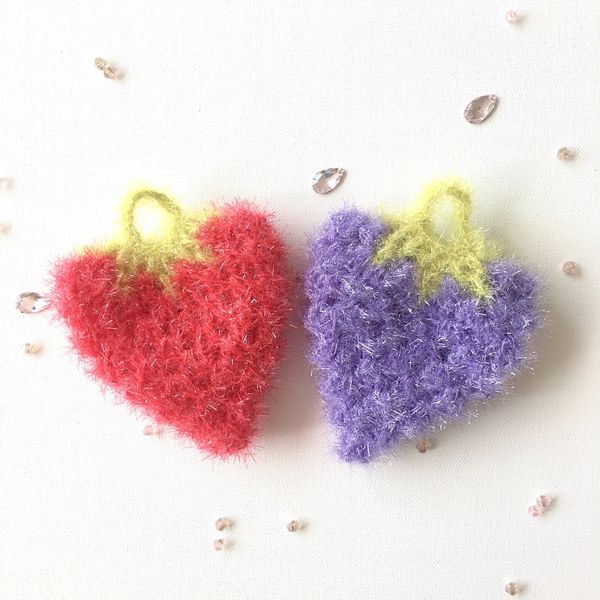 MamaScrubbies Strawberry and Grape Fruit Shape Korean Crocheted Dish Scrubby $6