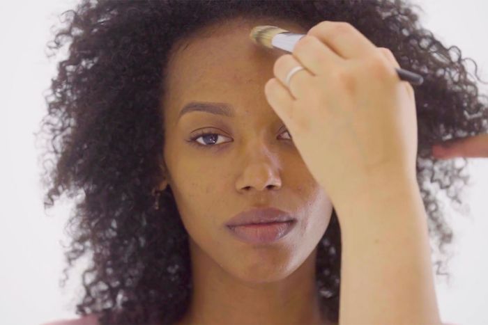 how-to-do-no-makeup-makeup-for-darker-skin-tones