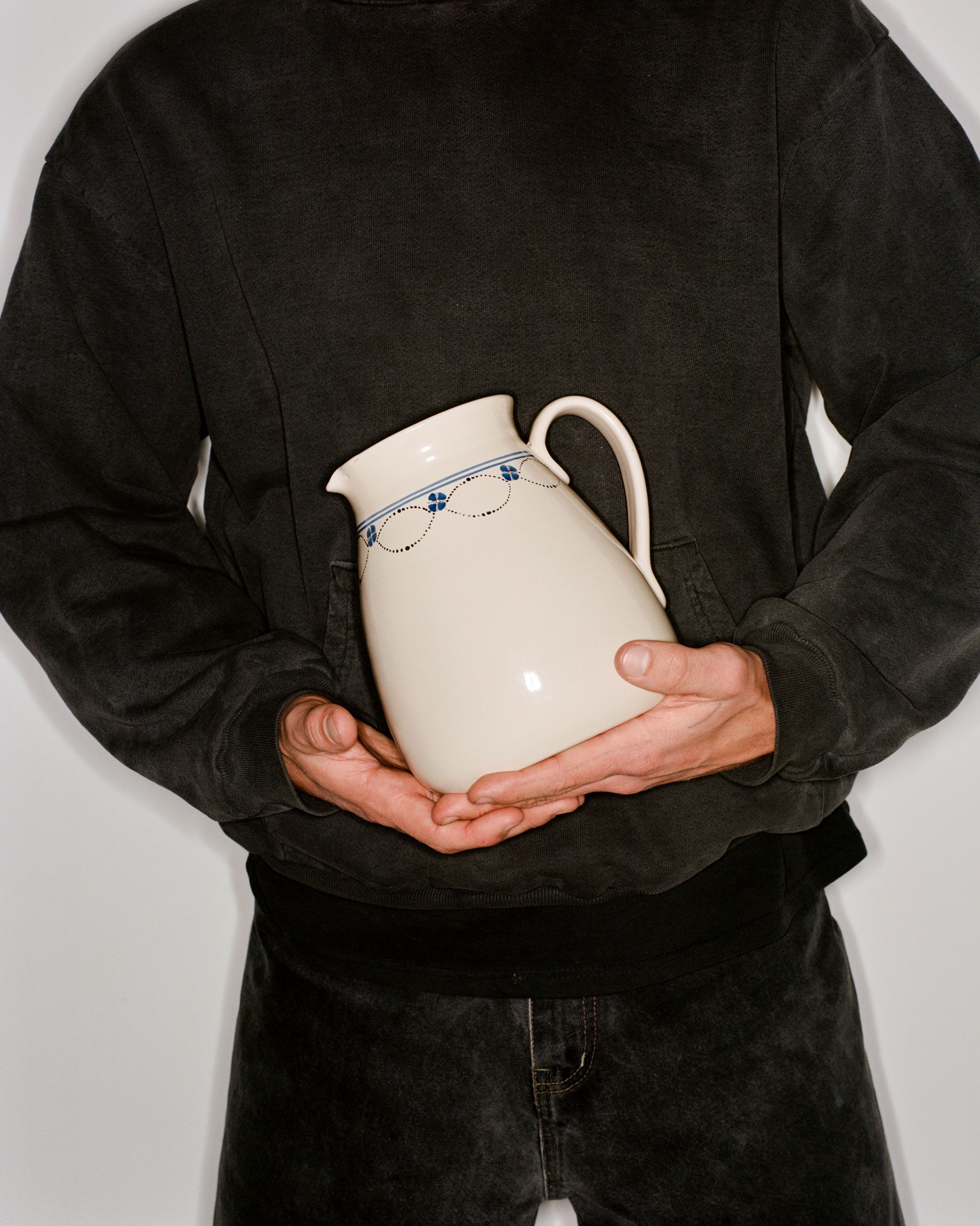 Best gift for the person who has everything? A carafe - Curbed