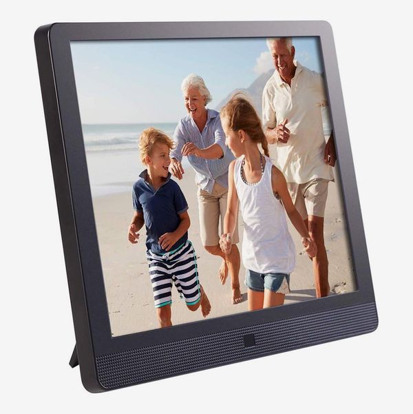 Pix Star Wi-Fi Cloud Digital Picture Frame
