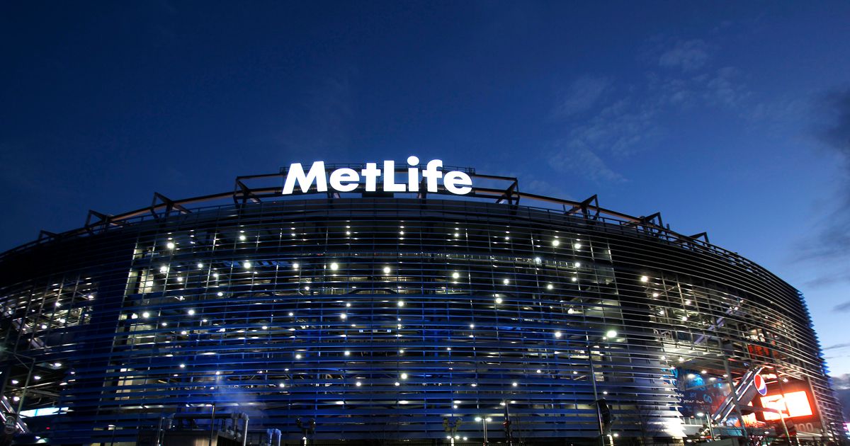 The Stadium Where They Forgot The Roof - MetLife Stadium - Home of the New  York Jets and Giants 