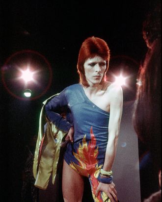 Kansai Yamamoto 1970 Fashion  Seventies fashion, David bowie