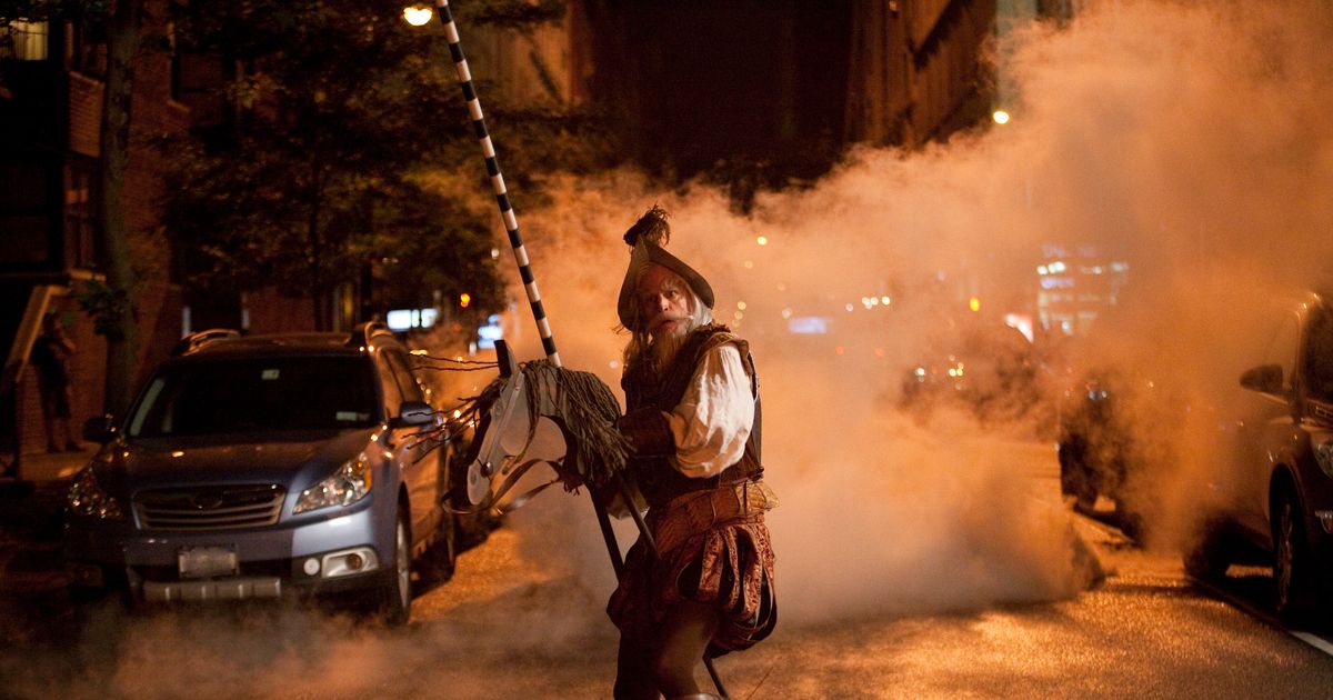 Bored To Death Stream