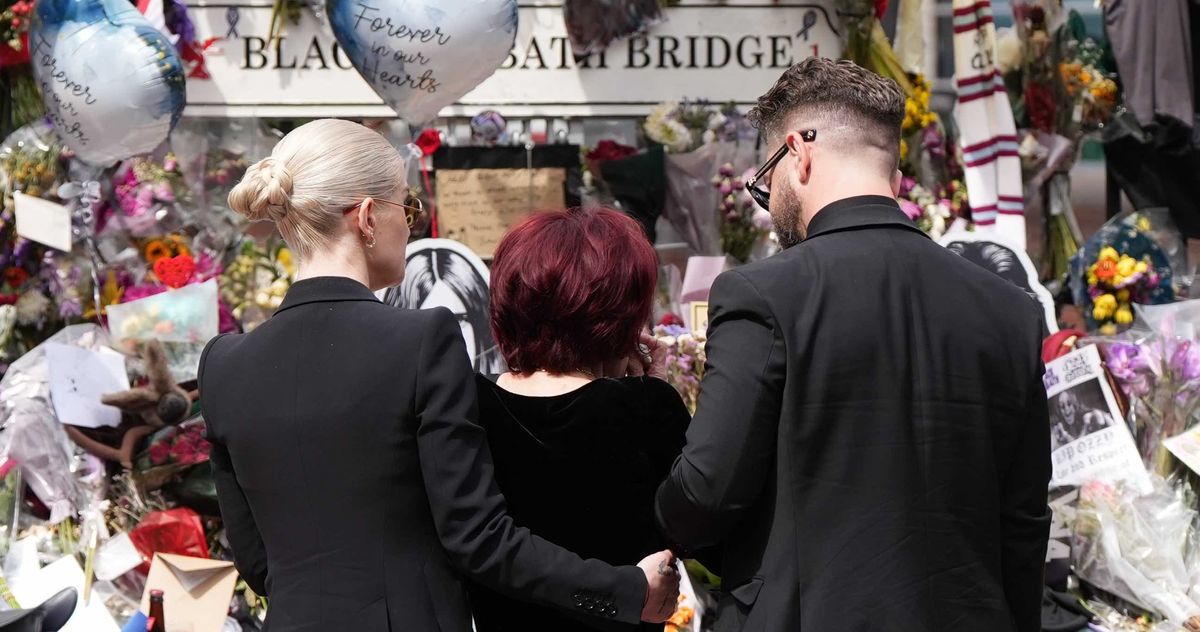 Ozzy Osbourne's Family Join Fans at Funeral Procession By Jennifer Zhan , a Vulture news blogger covering music, internet culture, and TV.