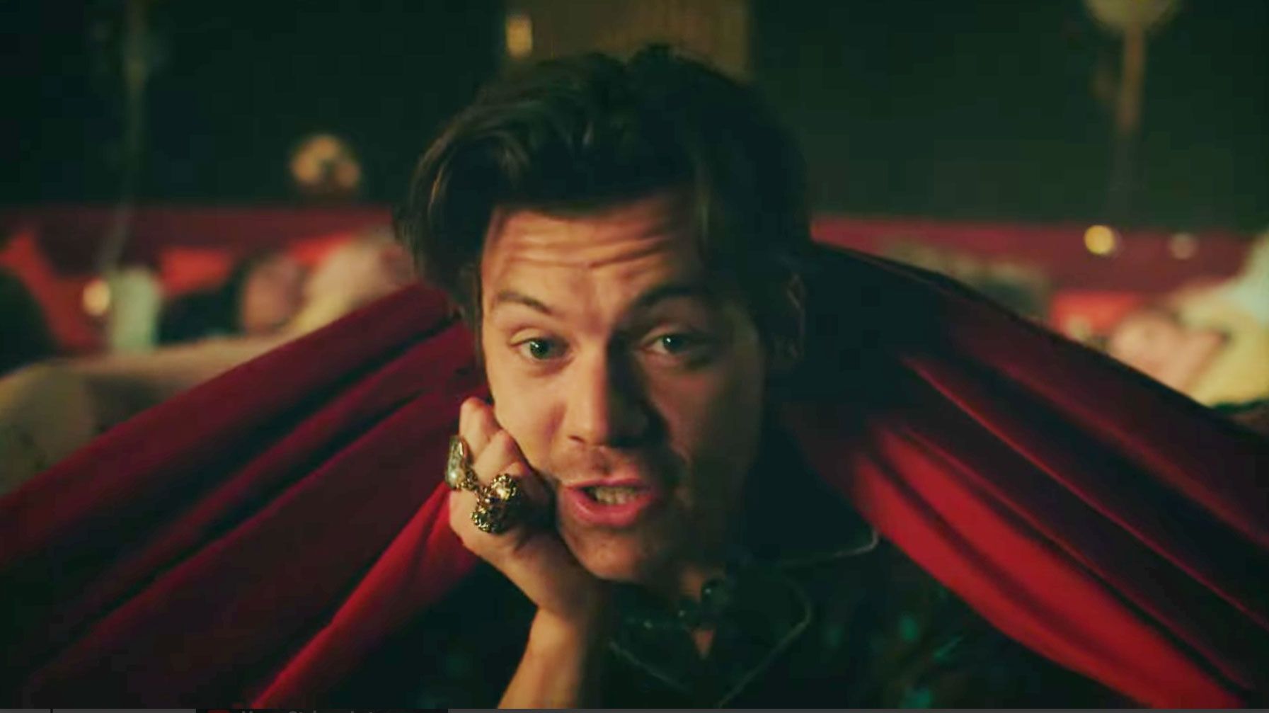 1793px x 1007px - Harry Styles Drops Sexy 'Late Night Talking' Music Video