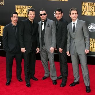 New Kids on The Block arrive at the 2008 American Music Awards held at Nokia Theatre L.A. LIVE on November 23, 2008 in Los Angeles, California.