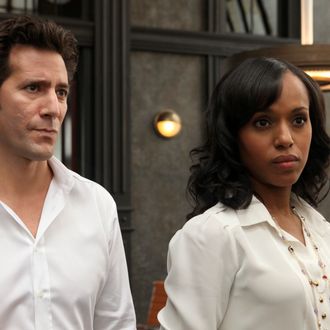 SCANDAL - In the series premiere, 