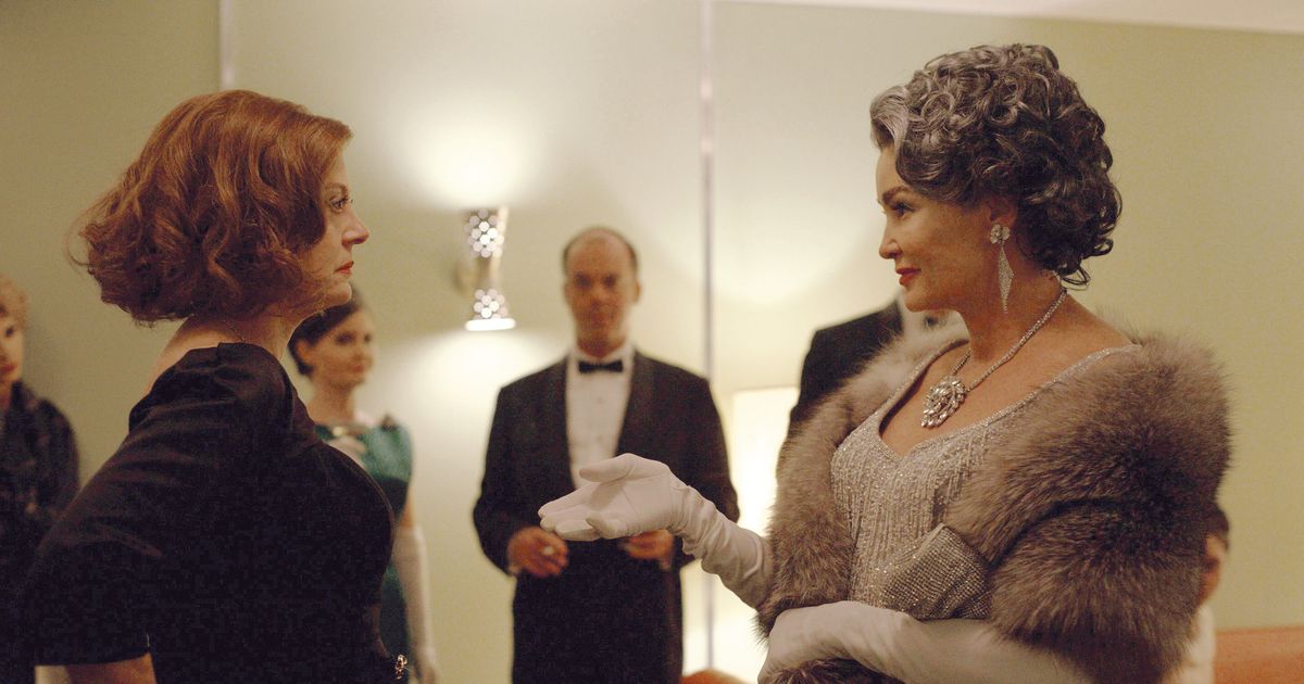 &lsquo;Feud: Bette and Joan&rsquo; Review