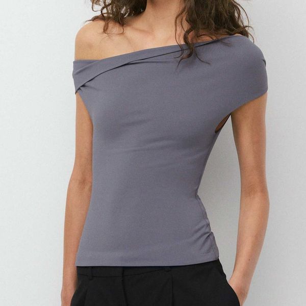 Aritzia Original Contour Ravish Top