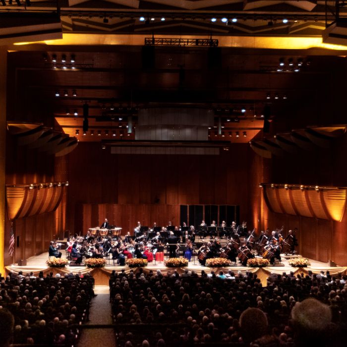 The New York Philharmonic Is Winding Down Musicians’ Pay