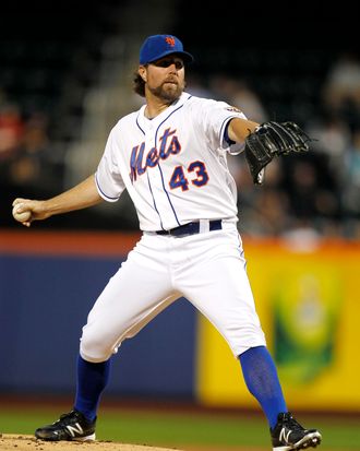 R.A. Dickey Displays True Class After Winning the National League