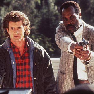 PRV042498 LETHAL WEAPON II - HANDOUT TRANSPARENCY - MOVIE - Mel Gibson and Danny Glover in Lethal Weapon II. [PNG Merlin Archive]