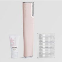 Dermaflash Luxe+ Anti-Aging, Exfoliation + Peach Fuzz Removal Set