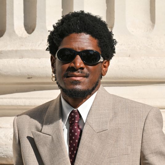 Saint Laurent: Photocall - Paris Fashion Week - Menswear Spring/Summer 2026