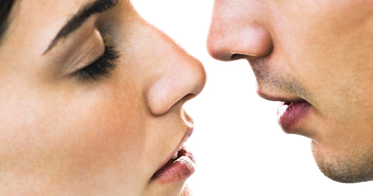 Men Can Smell When Women Are Aroused: Research