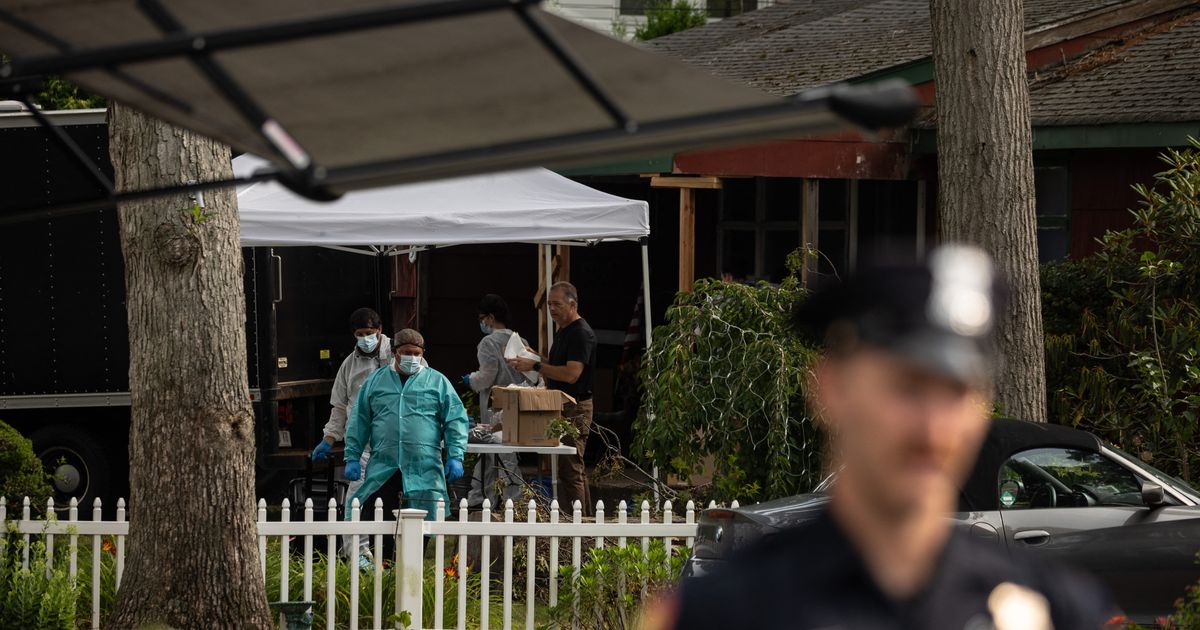 Police Dig at Suspected Gilgo Beach Killer's House: Updates - Vimarsana News