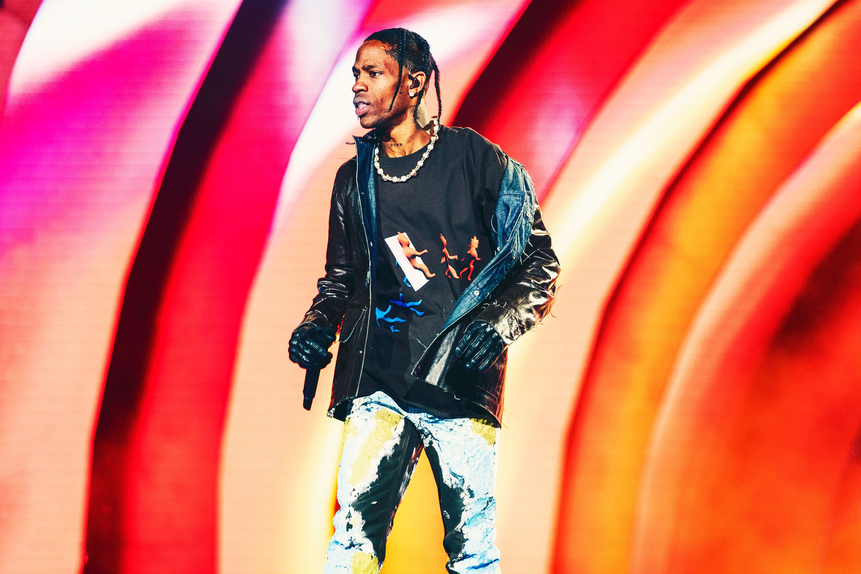 Travis Scott says he will cover funeral costs related to