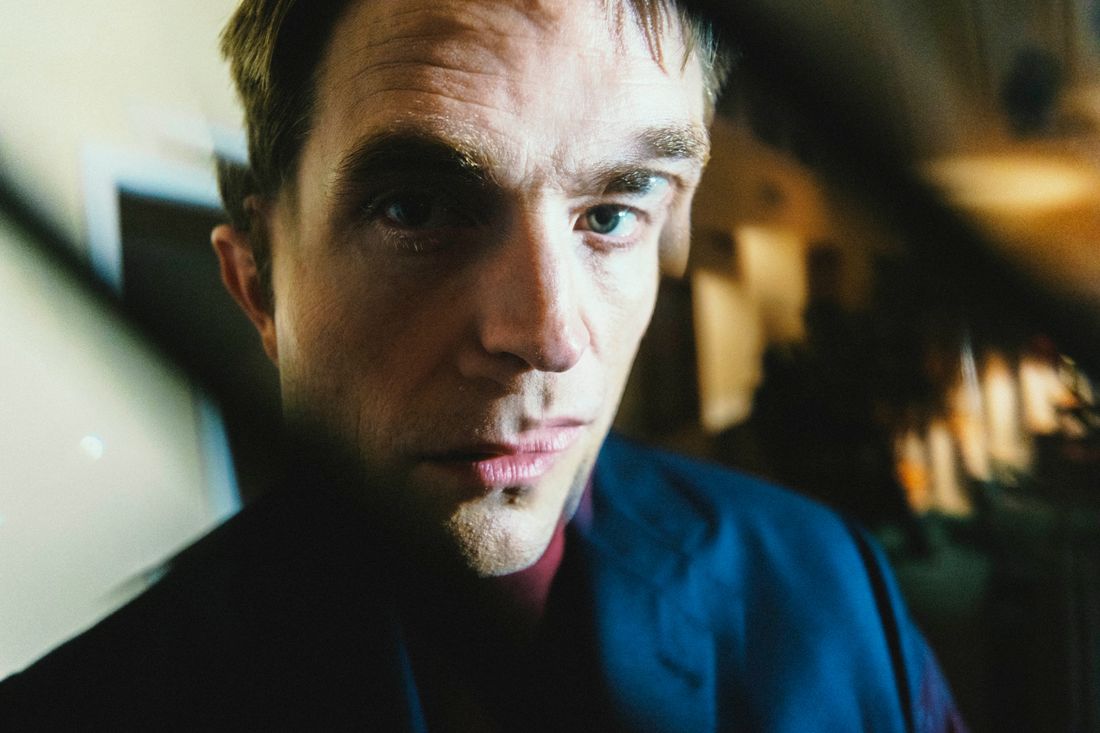 Behind the scenes of “Primetime”: Robert Pattinson and the cast