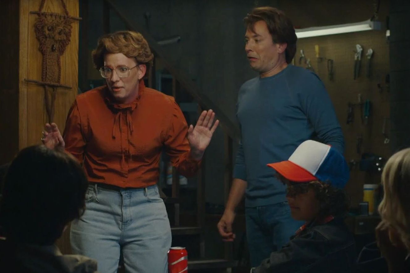 Barb from 'Stranger Things' comes back and gets the last word on 'The  Tonight Show