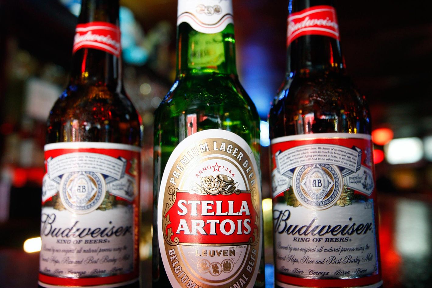 Budweiser vs. Stella Artois: A Taste Test, Food & Drink News, St. Louis