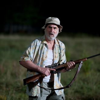 Dale (Jeffrey DeMunn) - The Walking Dead - Season 2, Episode 11 - Photo Credit: Gene Page/AMC