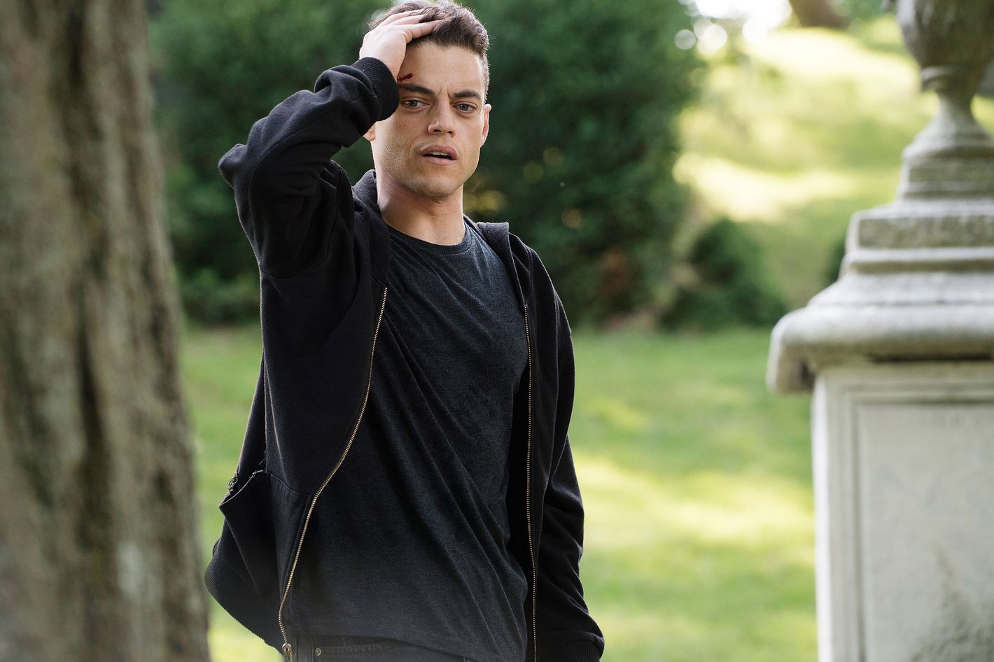 Mr. Robot Review, 2015, 4 Seasons, Netflix