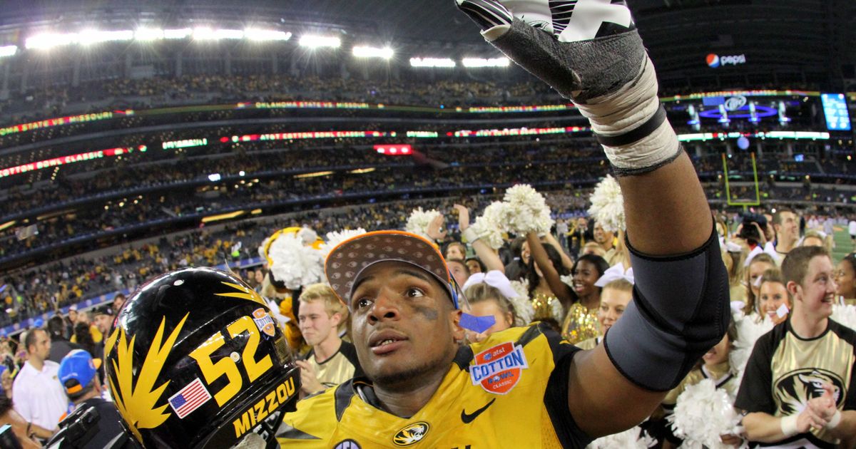 Former Cowboys WR Patrick Crayton tweets that Michael Sam