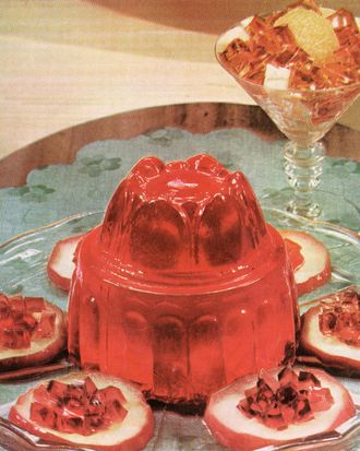 Omg, jello molds! How retro & fun!  Jello recipes, Jello mold recipes,  Jell-o