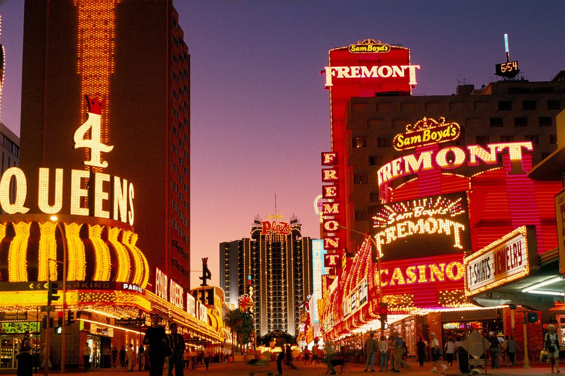 Las Vegas Travel Guide: Things to Do, Where to Stay