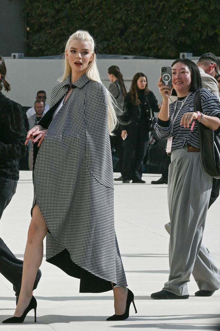 FASHION-FRANCE-WOMEN-DIOR-PHOTOCALL