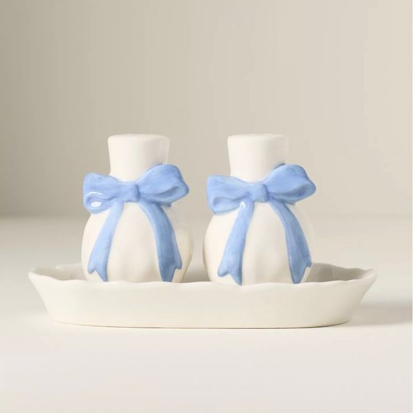 Bow Salt & Pepper Shakers