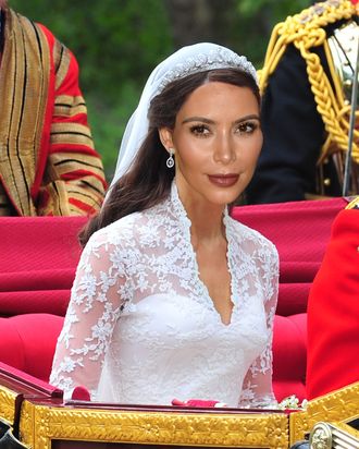 kanye west kim kardashian wedding dress