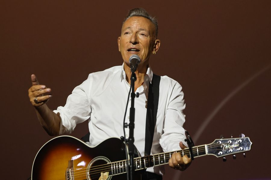 Bruce Springsteen Dedicates Performance of ‘The Promised Land’ to Renee Good