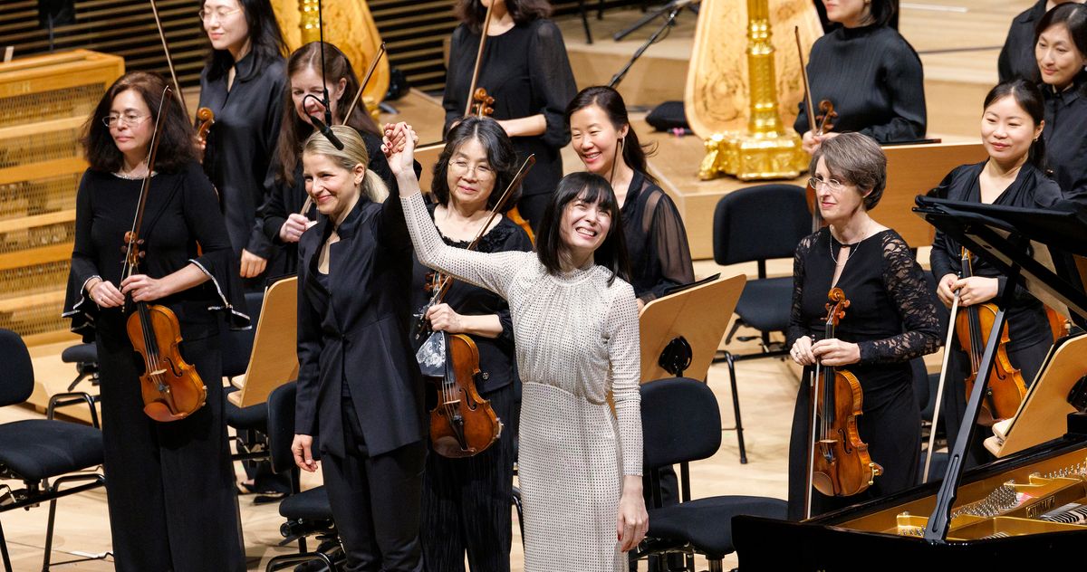 Lightly Earthshaking Philharmonic Debuts: Ott and Canellakis - Vimarsana News