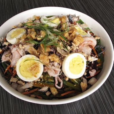 The Pancit Malabong Negro.