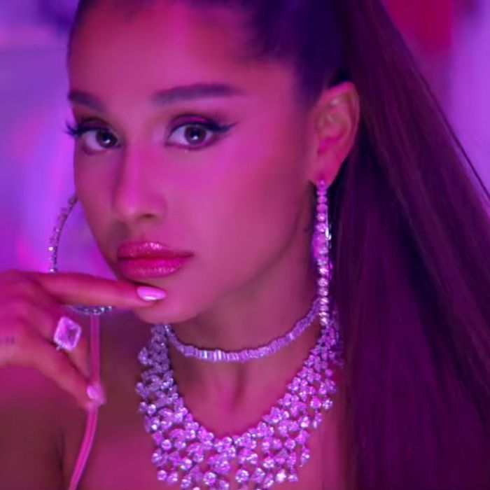 Ariana Grande Sues Forever 21 For Using ‘Look-Alike Model’