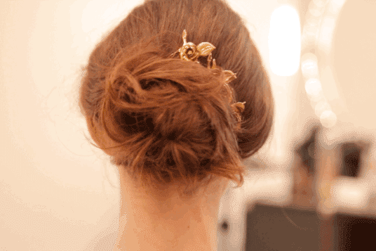 3 Easy, Fancy Ways to Wear a Hair Comb Like Keira Knightley