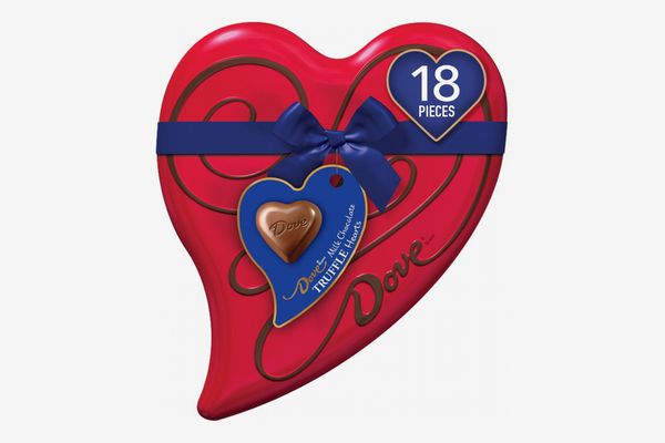 DOVE Valentine’s Milk Chocolate Truffle Candy Heart Gift Box, 18 Pieces