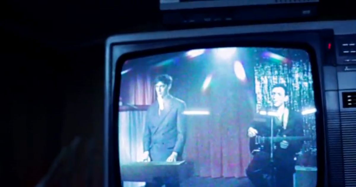All Of Me Video Tanlines Introduces Your New Favorite Dance Craze all of me video tanlines introduces your new favorite dance craze